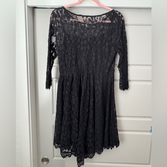 Free People 3/4 Sleeved Lace Mini Dress Black - Picture 1 of 1